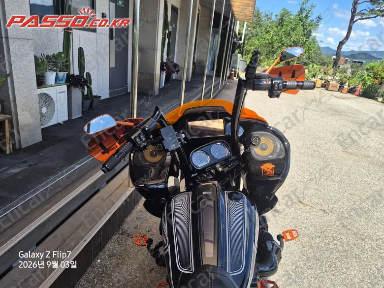 HARLEY-DAVIDSON ROAD GLIDE ST - фото 3