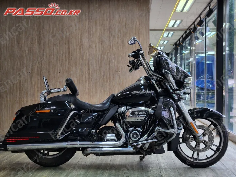 Harley-Davidson Flhx - фото 0