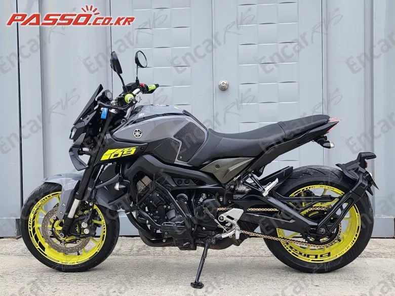 YAMAHA MT 09 - фото 1