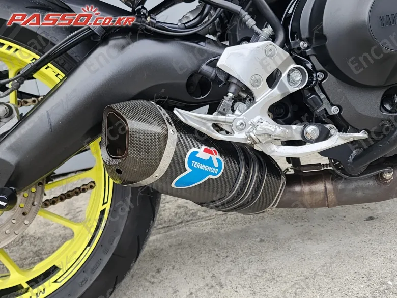 YAMAHA MT 09 - фото 6