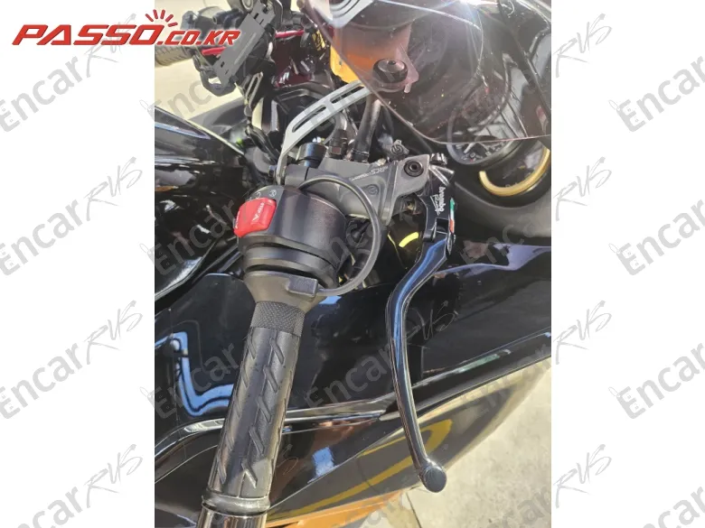 Suzuki Gsx R 1300 Hayabusa - фото 3