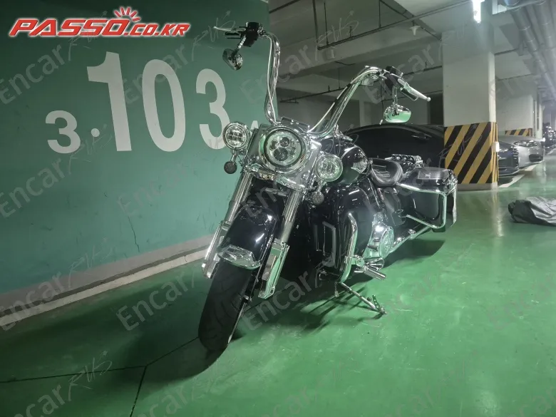 HARLEY-DAVIDSON FLHR - фото 3