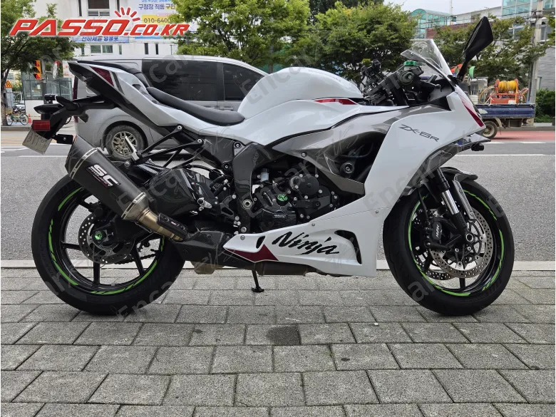 KAWASAKI ZX 6 R - фото 0