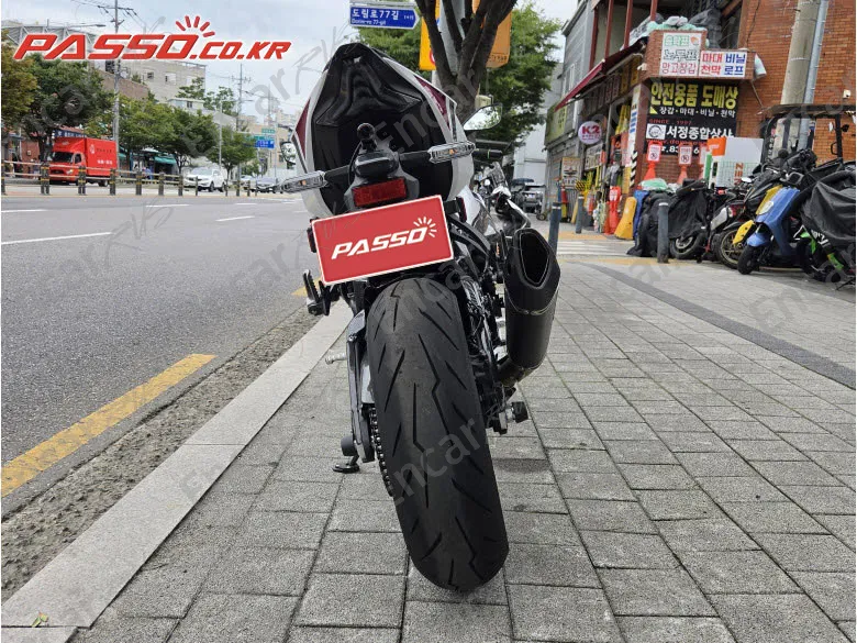 KAWASAKI ZX 6 R - фото 2