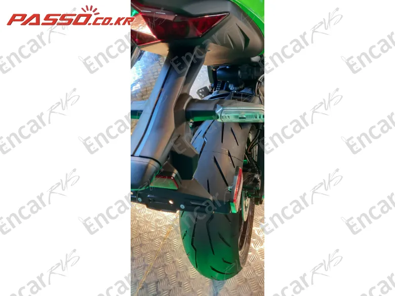KAWASAKI ZX 6 R - фото 3