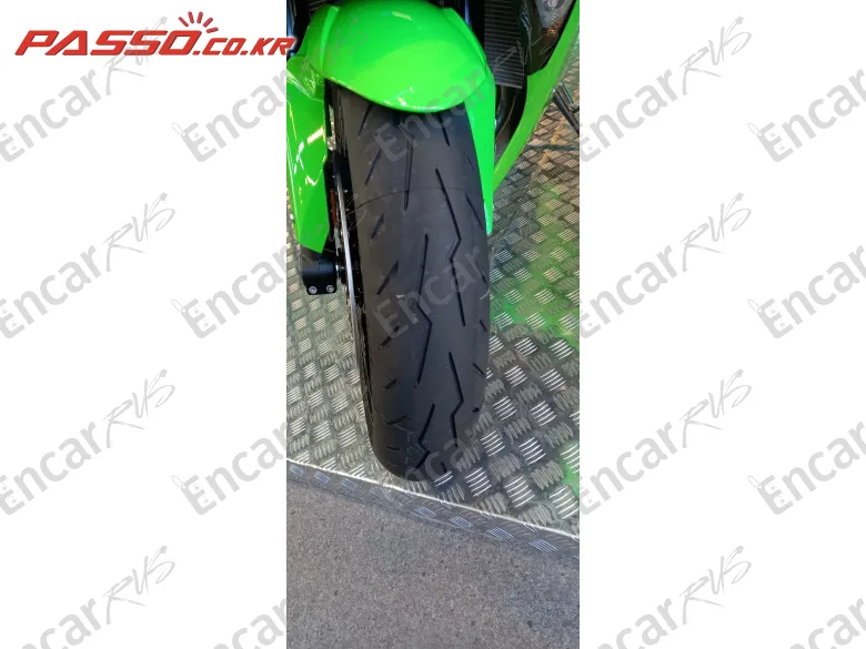 KAWASAKI ZX 6 R - фото 4