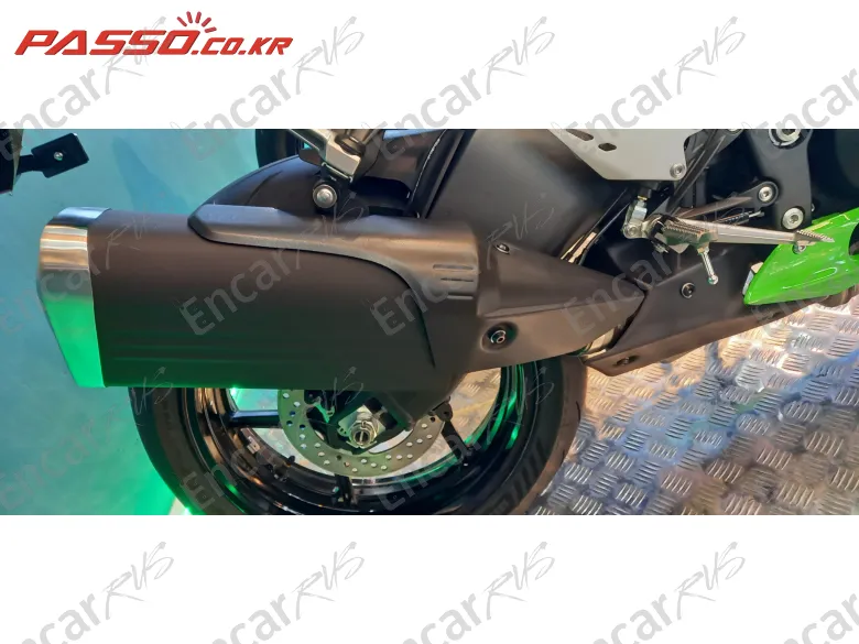 KAWASAKI ZX 6 R - фото 5
