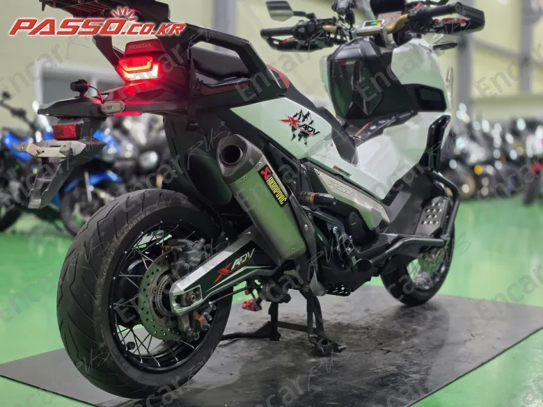 HONDA X ADV - фото 6