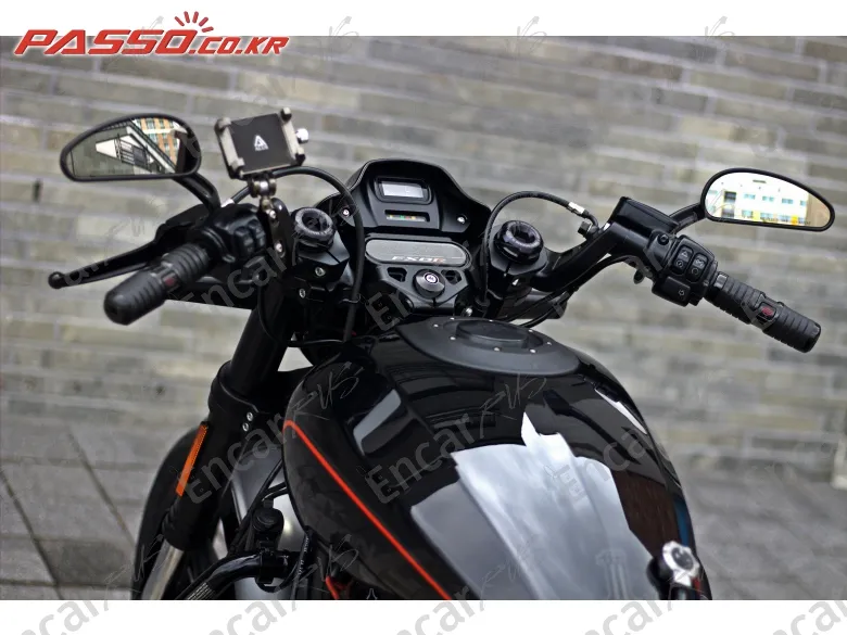 HARLEY-DAVIDSON FXDR 114 - фото 3