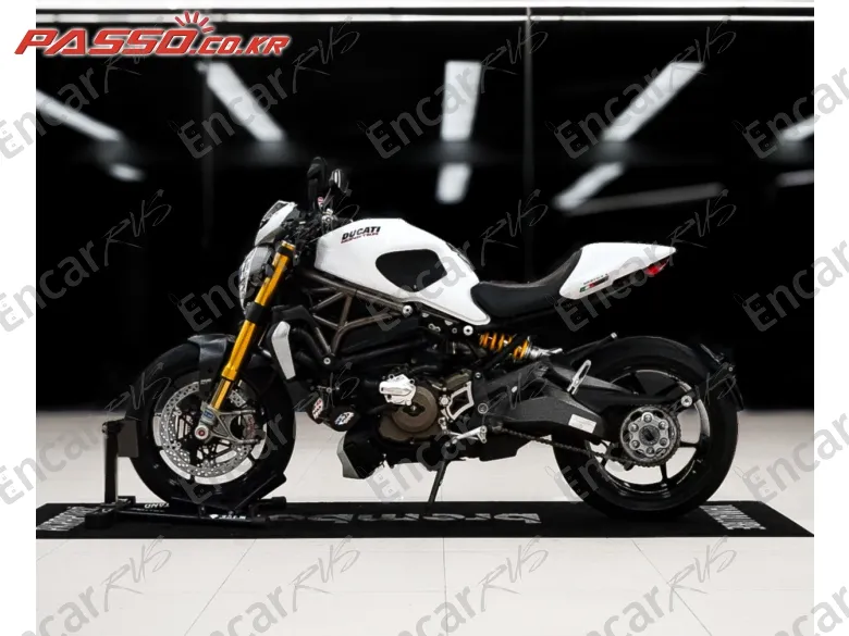 Ducati Monster 1200 S - фото 2
