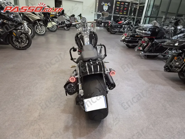 HARLEY-DAVIDSON BREAKOUT 117 - фото 5