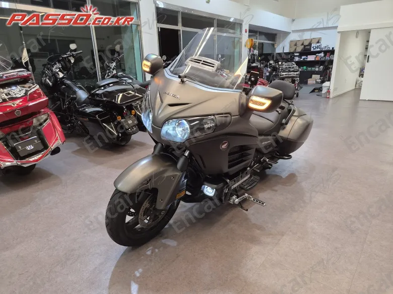 HONDA GOLDWING F6B - фото 4
