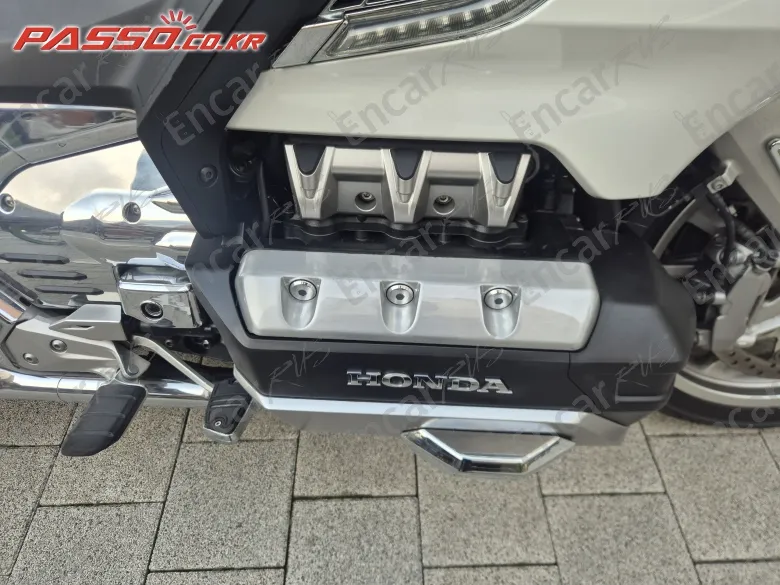 HONDA GOLDWING TOUR DCT AIRBAG - фото 4
