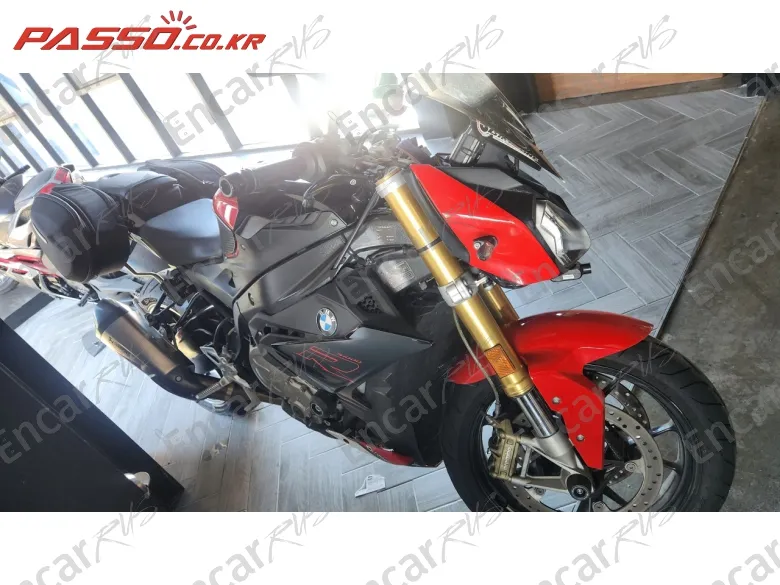 BMW S 1000 R - фото 0
