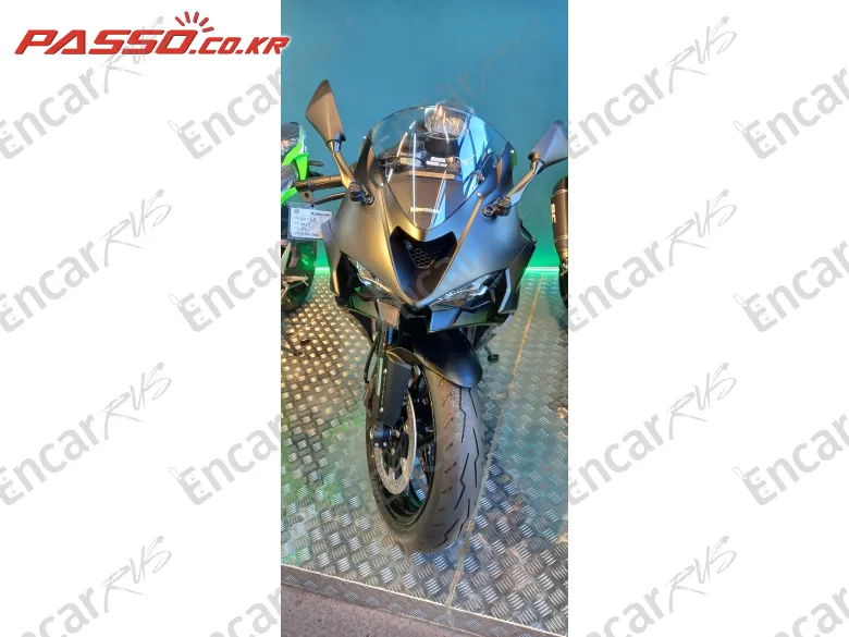 KAWASAKI ZX 6 R - фото 3