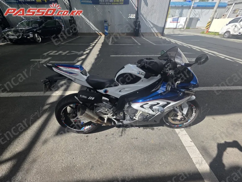 BMW S 1000 RR - фото 0