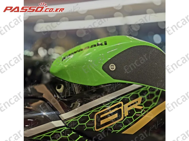Kawasaki Zx 6 R - фото 5