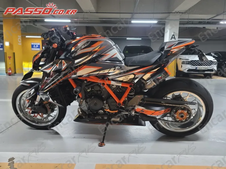 KTM 1390 SUPER DUKE R EVO - фото 1