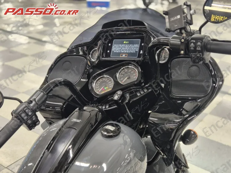Harley-Davidson Road Glide St - фото 3