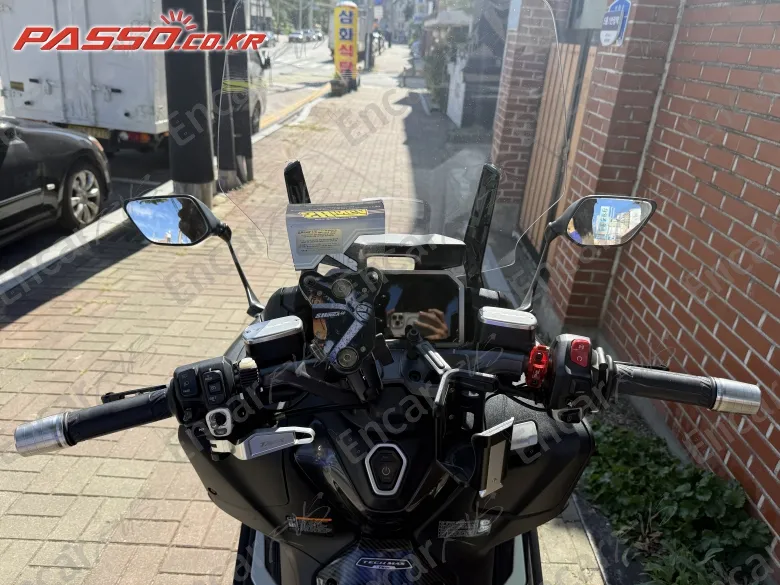 Yamaha T Max 560 - фото 3