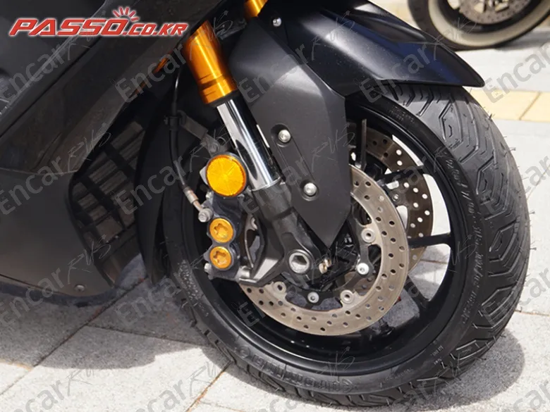 Yamaha T Max 560 - фото 5