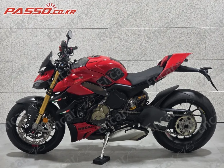 Ducati Streetfighter V4 S - фото 1