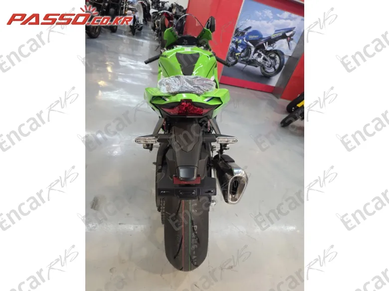 Kawasaki Zx 10 R - фото 2