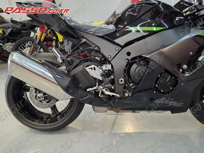 Kawasaki Zx 10 R - фото 6