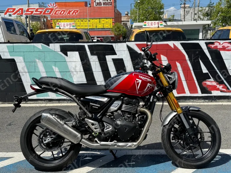 TRIUMPH SPEED 400 - фото 0