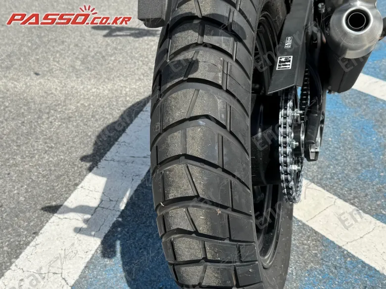 Triumph Scrambler 400 X - фото 5
