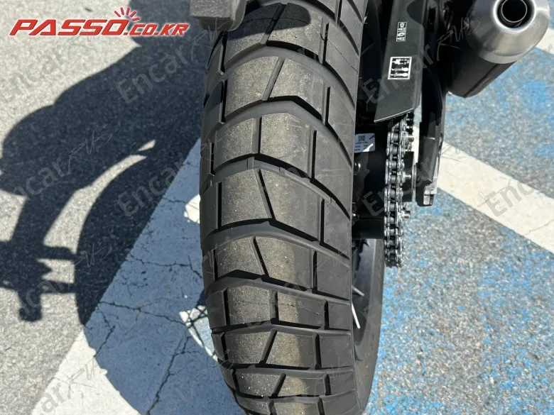 TRIUMPH SCRAMBLER 400 XC - фото 5