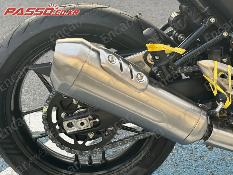 TRIUMPH THRUXTON 400 - фото 6
