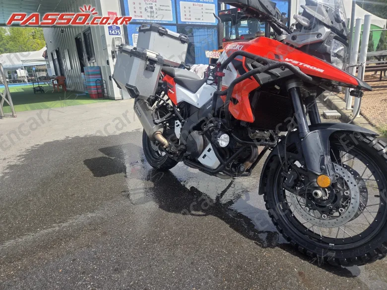 Suzuki V Strom 1050 Xt - фото 0