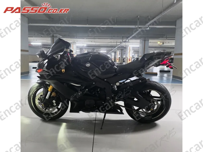YAMAHA YZF R6 - фото 1