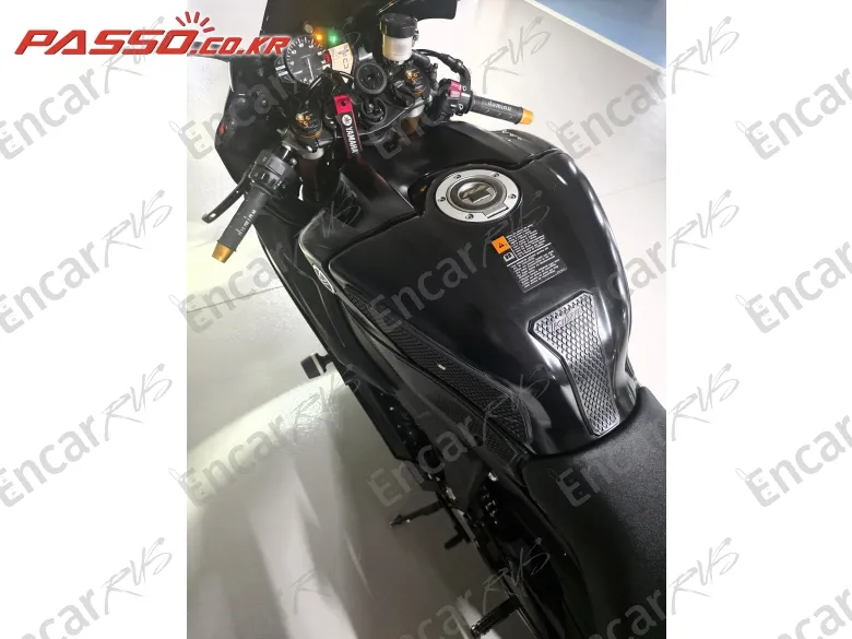 YAMAHA YZF R6 - фото 3