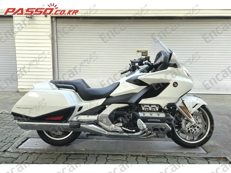 HONDA GOLDWING TOUR DCT AIRBAG - фото 0