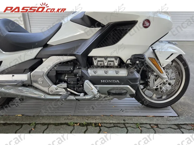 HONDA GOLDWING TOUR DCT AIRBAG - фото 4