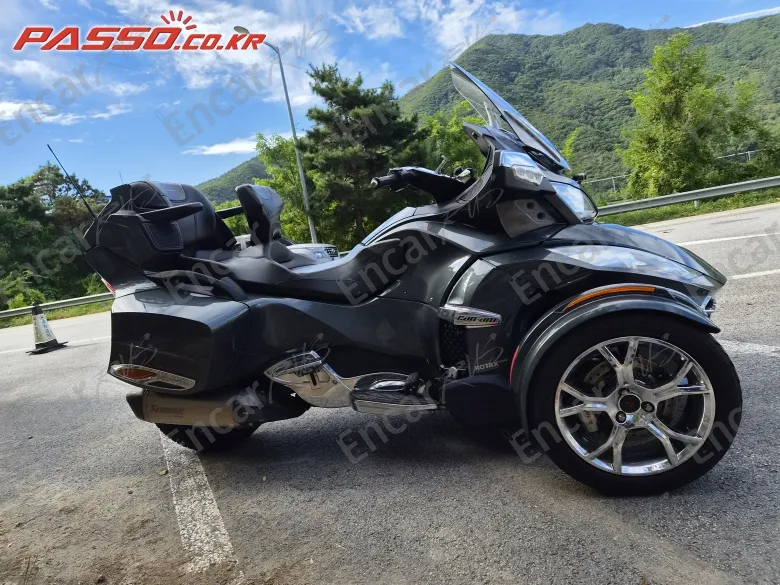 BRP CAN-AM SPYDER RT LIMITED - фото 0