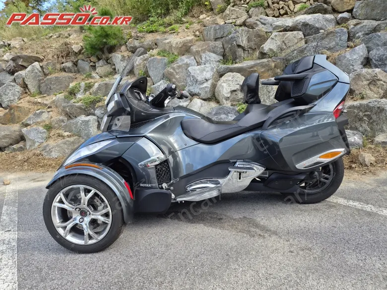 BRP CAN-AM SPYDER RT LIMITED - фото 1