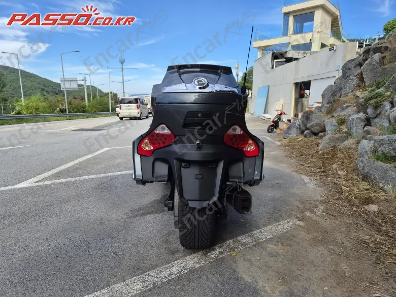 BRP CAN-AM SPYDER RT LIMITED - фото 2