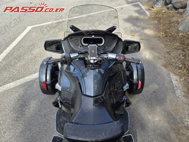 BRP CAN-AM SPYDER RT LIMITED - фото 3
