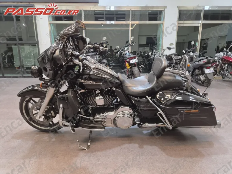 Harley-Davidson Flhx - фото 1