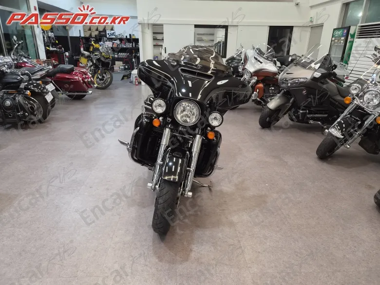 Harley-Davidson Flhx - фото 3
