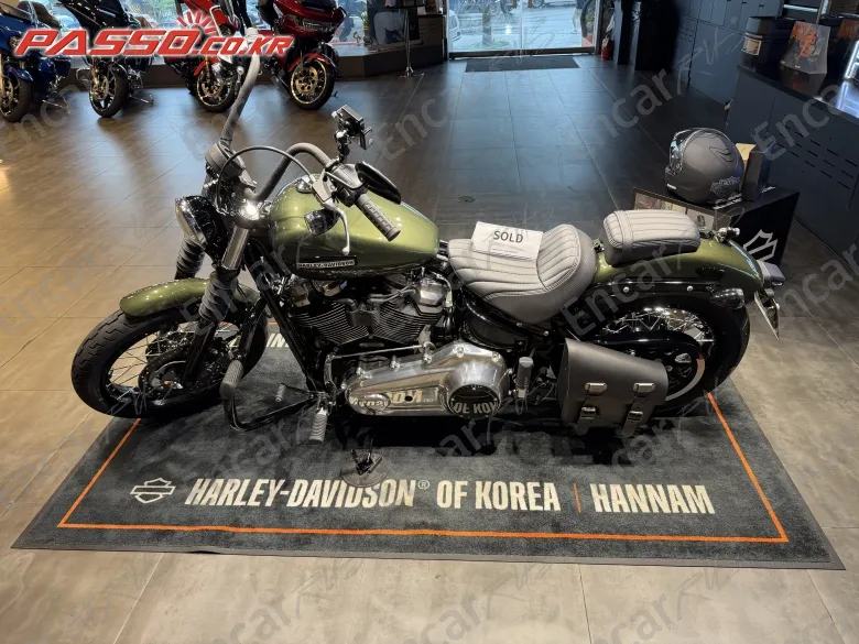 Harley-Davidson Street Bob 117 - фото 1