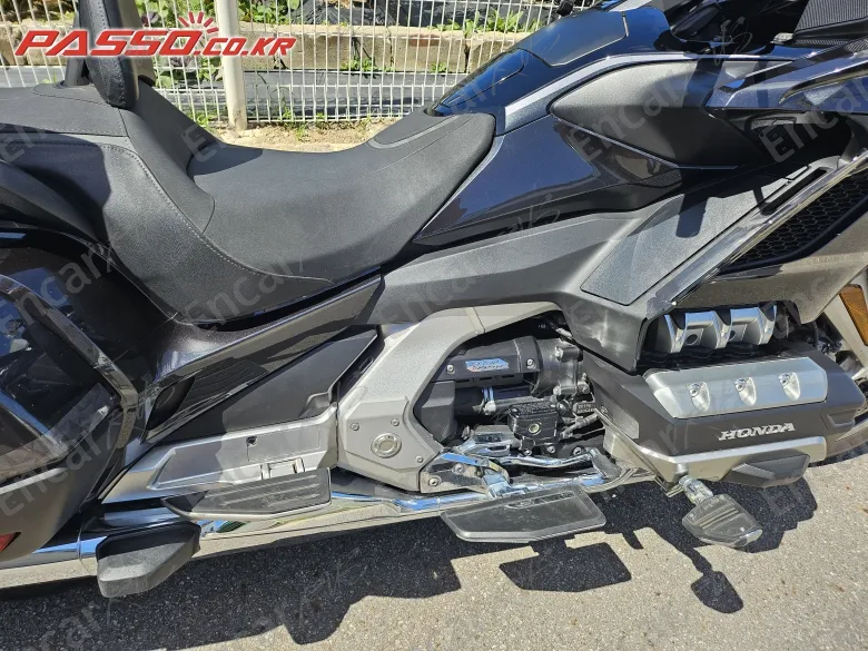 Honda Goldwing Tour DCT Airbag - фото 4