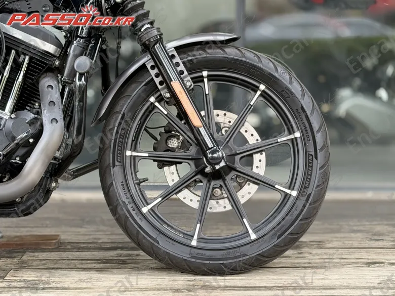 Harley-Davidson XL 883 N - фото 5