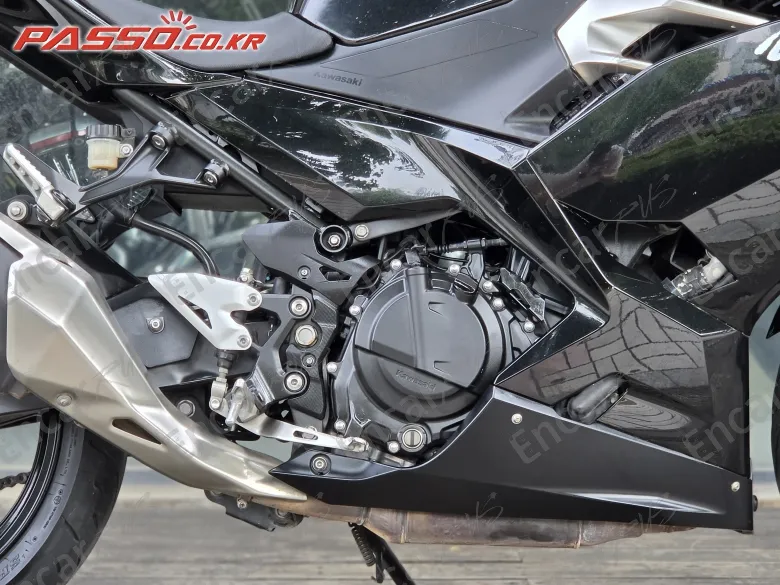 Kawasaki Ninja 400 ABS - фото 4