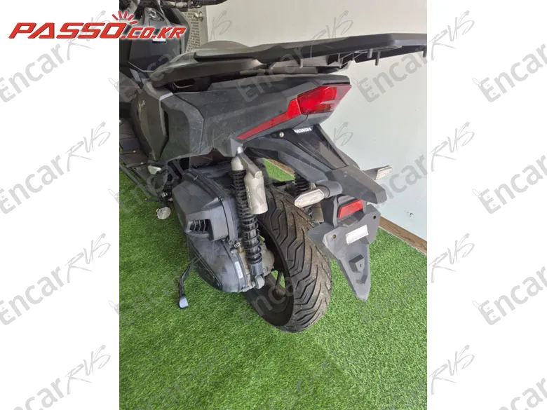 Honda ADV 350 - фото 2