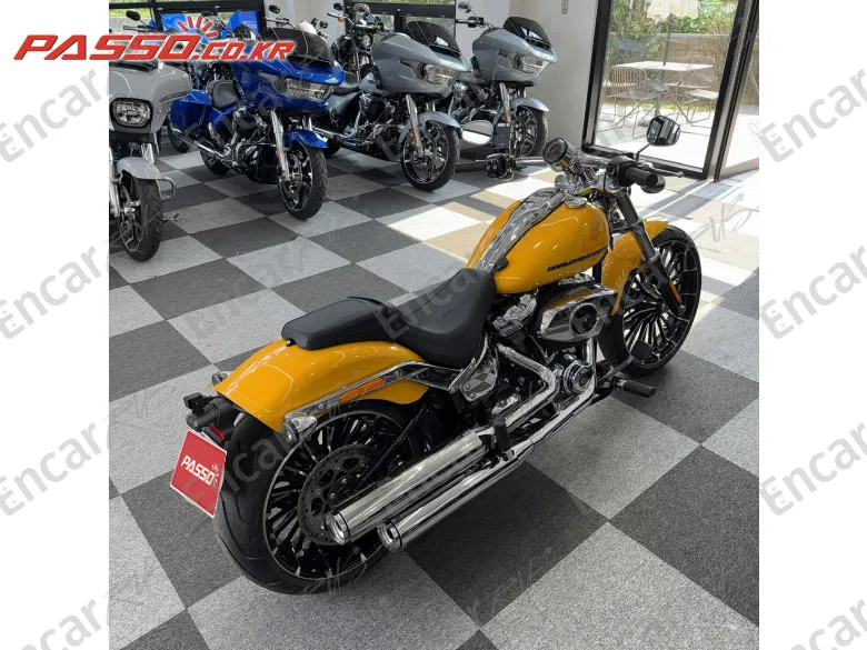 Harley-Davidson Breakout 117 - фото 2