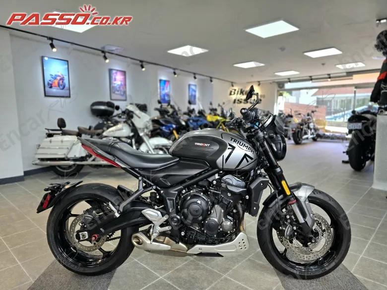 Triumph Trident 660 - фото 0